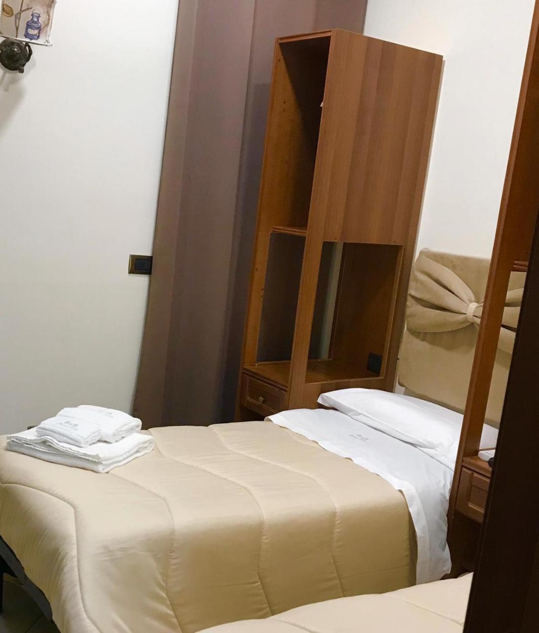 B&B Foria 210 Napoli Esterno foto