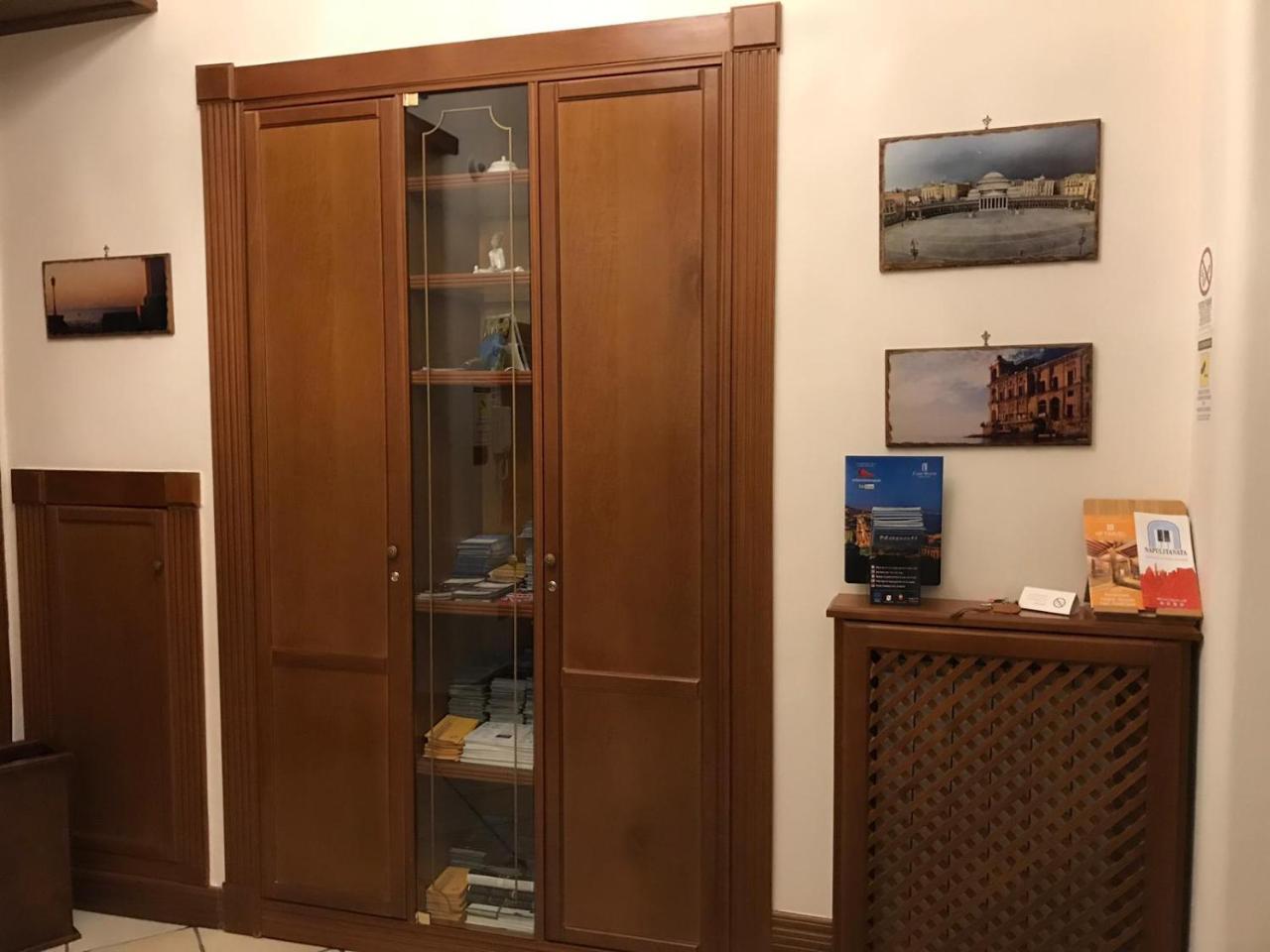 B&B Foria 210 Napoli Esterno foto